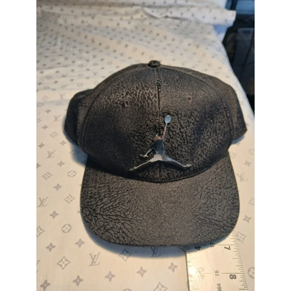 Jordan Hat Cap Snap Back Youth One Size Black Elephant Print Jumpman Bump Cap